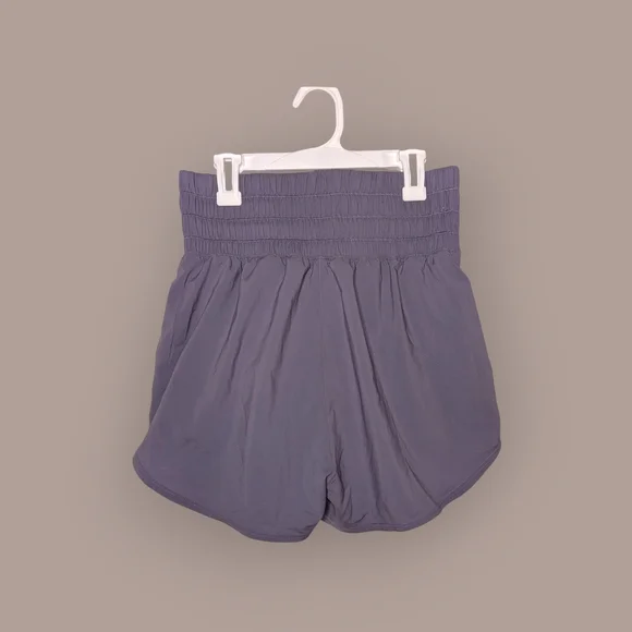 Nike One Dri-FIT Ultra High Waisted 3" Training Shorts Daybreak Purple Small NWT - Picture 3 of 14